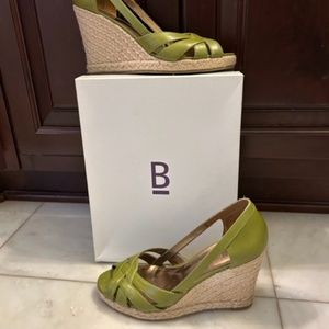 Women's BAKERS "Primo" wedges in green, size 7.5B